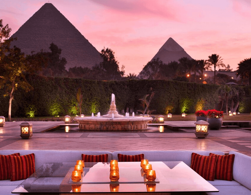 ristoranti e resort con vista sulle Piramidi