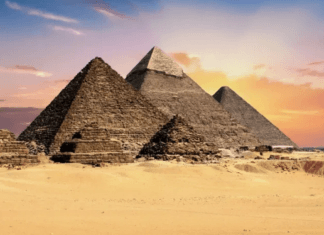 ristoranti e resort con vista sulle Piramidi
